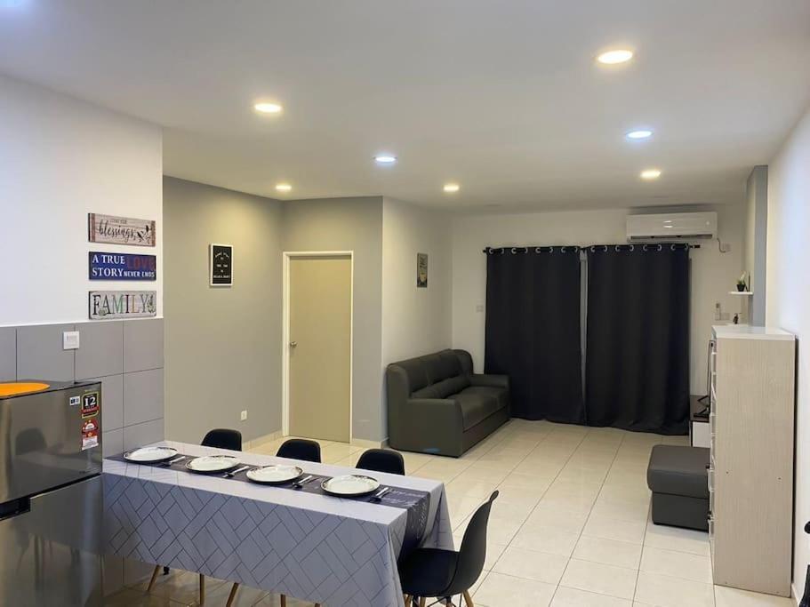 Sandakan Homestay *